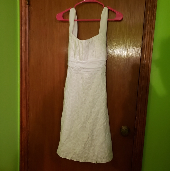 B. Smart Dresses & Skirts - 🎉 White Sun Dress